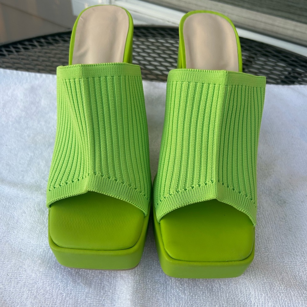 **New Neon Green Knitted Chunky Heels